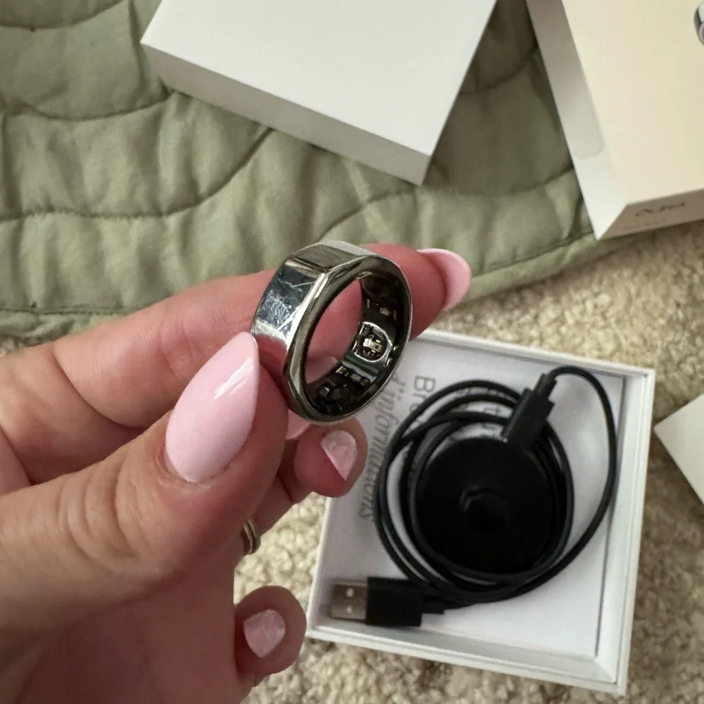 Oura Ring Charger Cable in Black